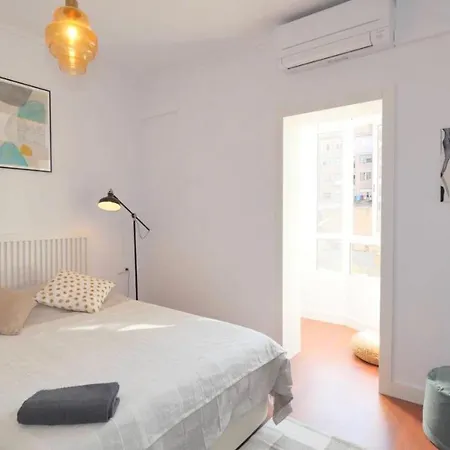 Apartment Eixample - Maca 6 *