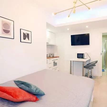 Eixample - Maca 6 *